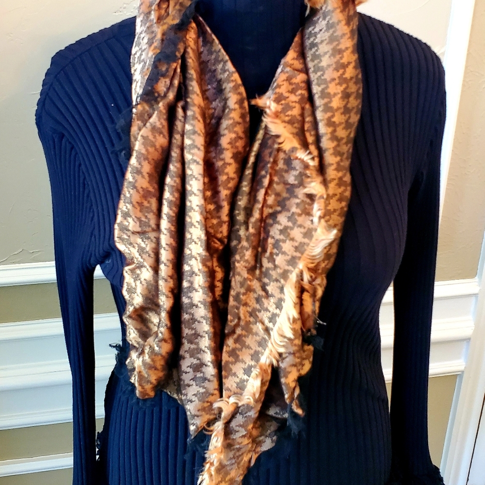 Beautiful Gold & Brown Houndstooth Silk Scarf